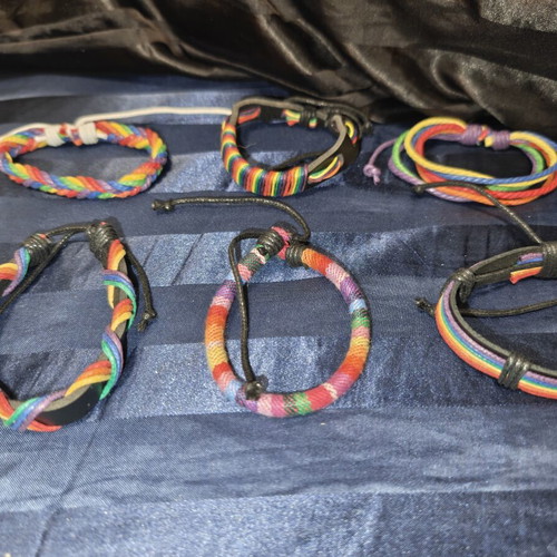 Macrame bracelets new, multicolor and black