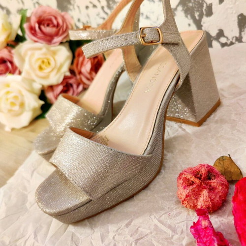 Cassandra sandals with rhinestones, thick heel and strap, new