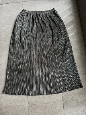 Diesel skirt new, black, size L/XL with elastic waist