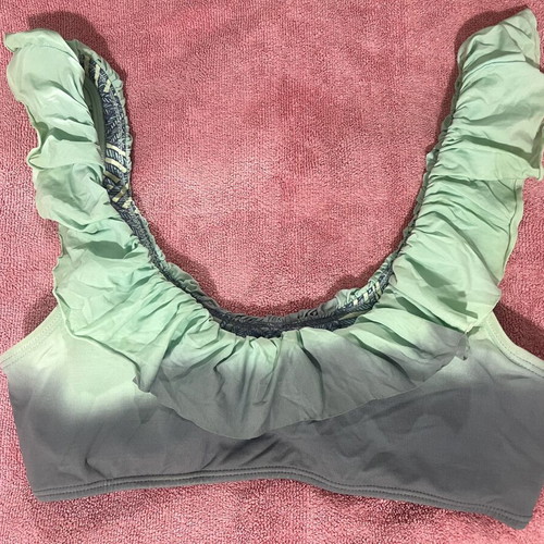 Maaji swimsuit reversible with ruffles, like new, turquoise and grey