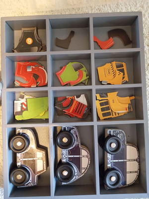 Magnetic car toy like new