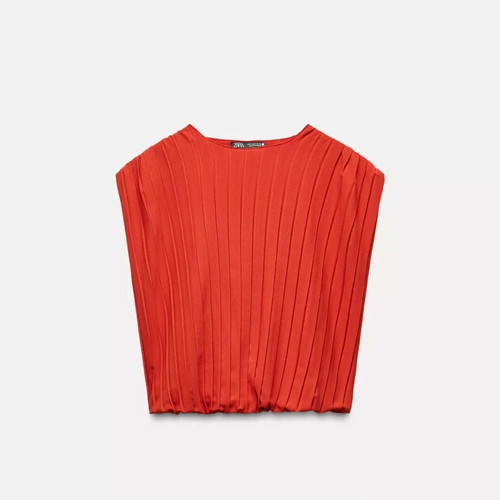 Zara pleated top red new size M