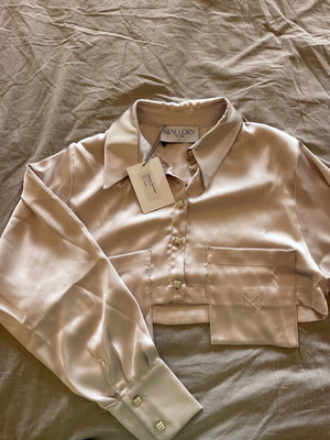 Mallory The Label Tribeca Crop Shirt new, beige, size M