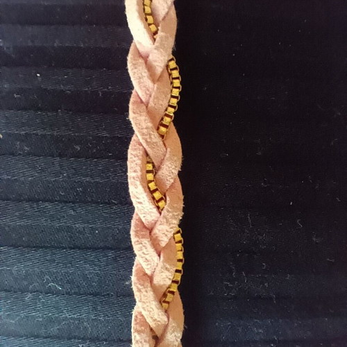 Leather bracelet like new, pink, 31 cm length