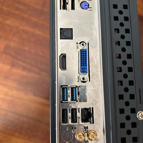 Computer used, functional, useful for spare parts, RAM 2 chipx4