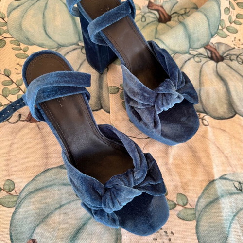 Velvet sandals like new, high heels, size 39, blue
