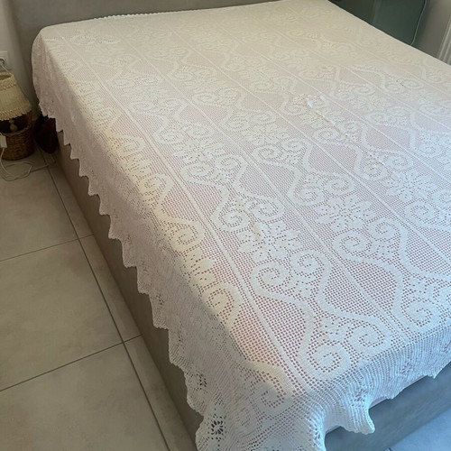 Handmade crochet blanket like new, 2.32x2.04 m