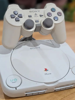 PS One stand with controller made to order