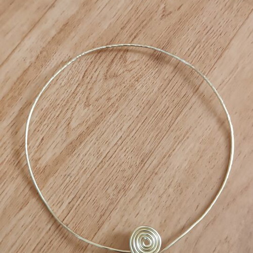 Open gold choker necklace, new, handmade, versatile