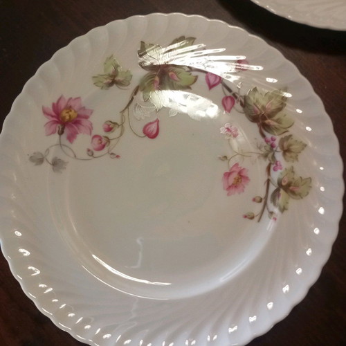 Bavaria salad set like new with deep bowl and 6 plates