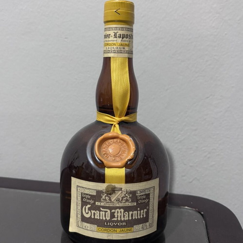 Grand Marnier Cordon Jaune 700ml vintage bottle, like new