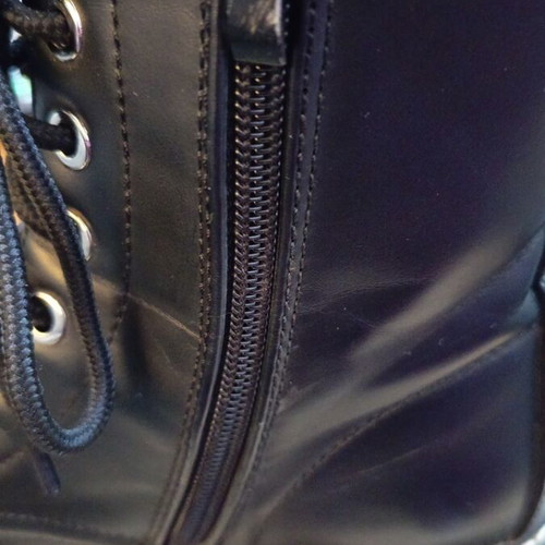 Black boots with inner lining, like new, size 38