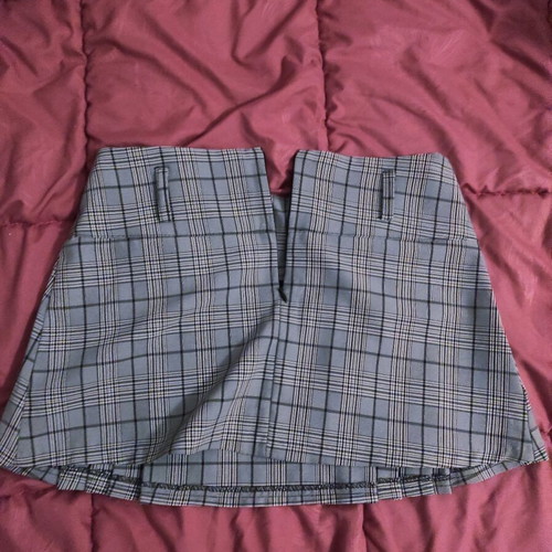 Gray Plaid Pleated Mini Skirt Me&Me like new with belt loops