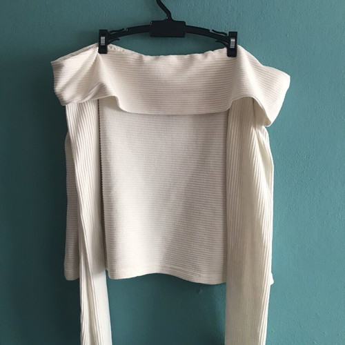 Off shoulder blouse Zara large, like new, soft white