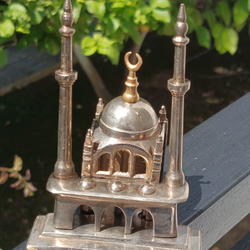 Souvenir replica of Ortaköy Mosque metal used