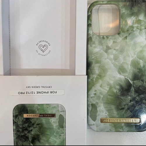 iPhone 12/12Pro case Ideal of Sweden like new