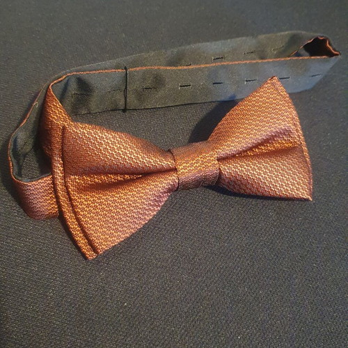 Bow tie like new with case, brown