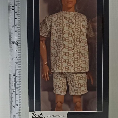 Barbie Basics Model 10 12'' Doll new