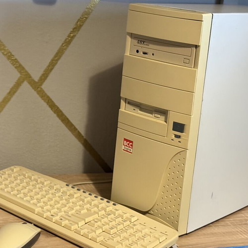 Retro PC Windows 1997/2000 gaming rig used, full setup