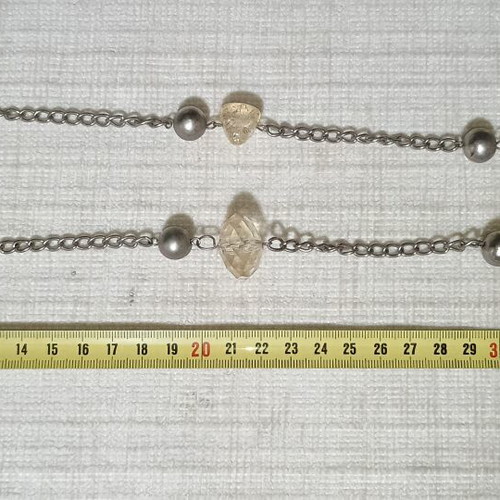 Vintage necklace silver like new with safety clasp