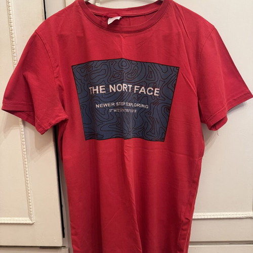 The North Face T-shirt used, size M, red