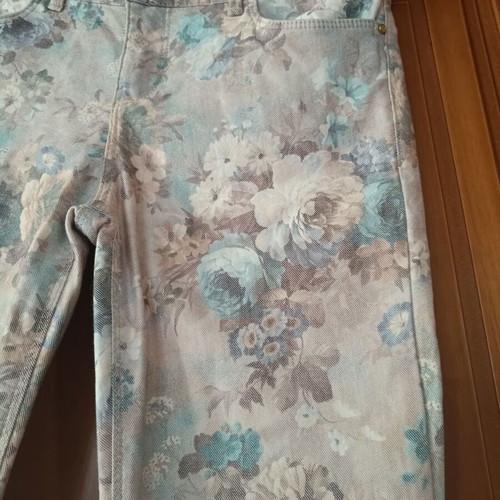 Floral pants like new, size 36, small