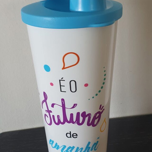 Tupperware cup 470 ml with spout new