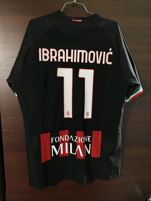Φανέλα Zlatan Ibrahimovic 2022/23 AC Milan αυθεντική, καινούργια, XL