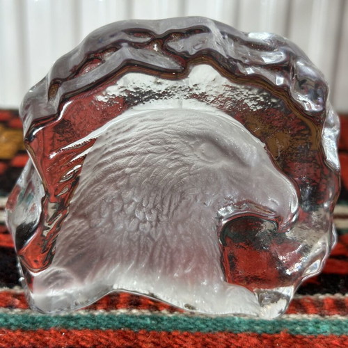 Bald Eagle Cristal d'Arques 3D lead crystal paperweight, 9x11 cm