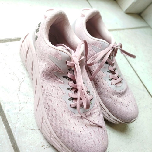 Fila trainers women's athletic shoes like new size 41 pink