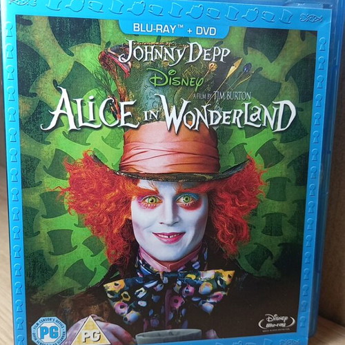 Alice in Wonderland Blu-Ray like new with English subtitles