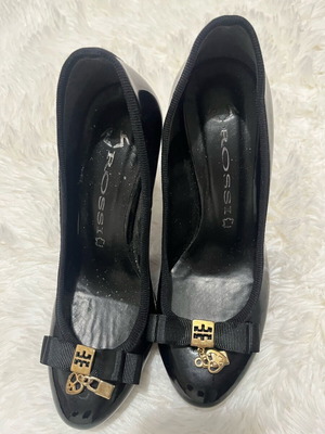 Shoes size 36 like new black with leather insole