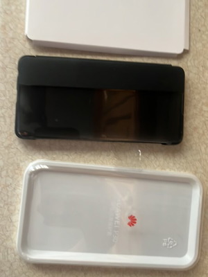 Huawei P30 case, excellent condition