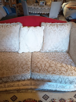 Sofa two-seater brocade like new