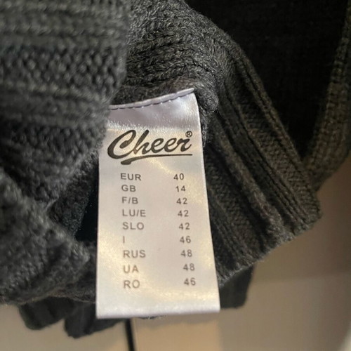 Cheer gray pullover like new, size M