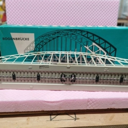 Merklin metal bridges HO scale used