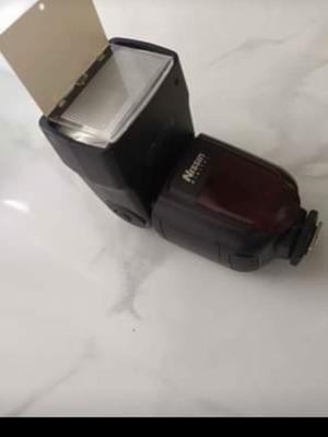 Φλας Di700 Nikon καινούργιο με θήκη