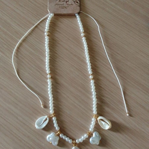 Summer necklace with shells handmade, new, white