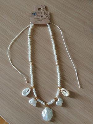 Summer necklace with shells handmade, new, white