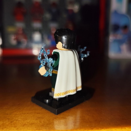 Pedro Peña Shazam Strong minifigure like new with accessories