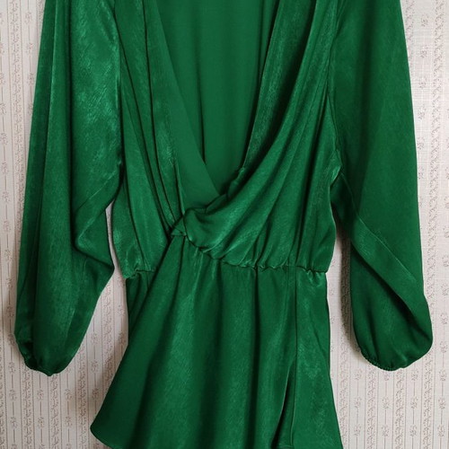 Green dresses used, pack of three, size L