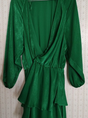 Πράσινα φορέματα μεταχειρισμένα, πακέτο τριών, μέγεθος L