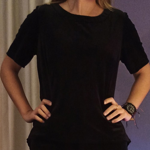 Velvet athina clo blouse like new, black