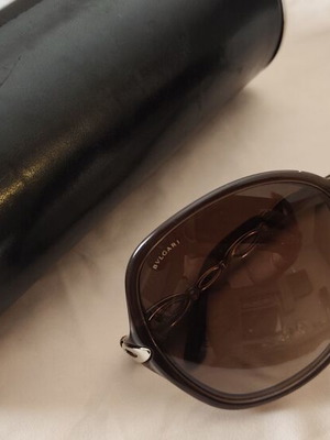 Γυαλιά ηλίου Bvlgari καφέ με θήκη και πανάκι