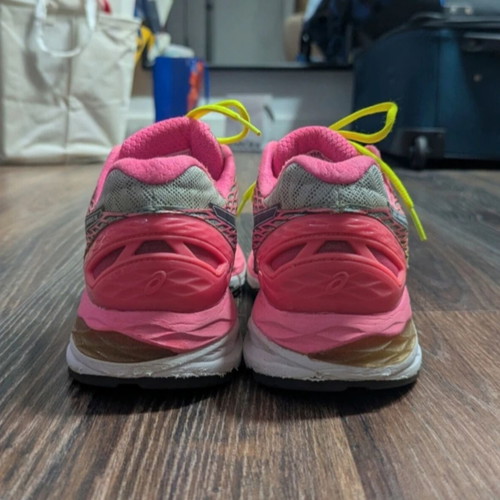 Asics athletic shoes size 40.5 like new, multicolor