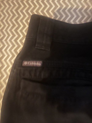Columbia black outdoor cargo pants, men's size 32/34