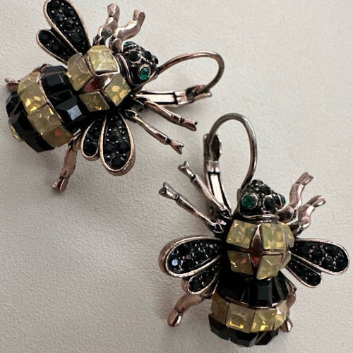 Bee earrings used with black and yellow strass vintage style
