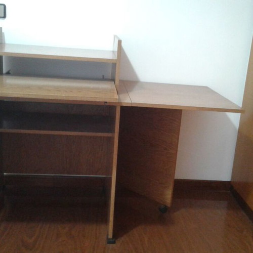 Computer desk with extension and chair like new