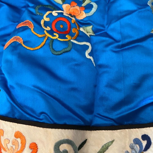 Silk kimono new with embroidery blue size M