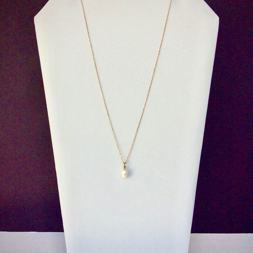 Oval Pearl Pendant like new with Gold-Plated Setting and Ring